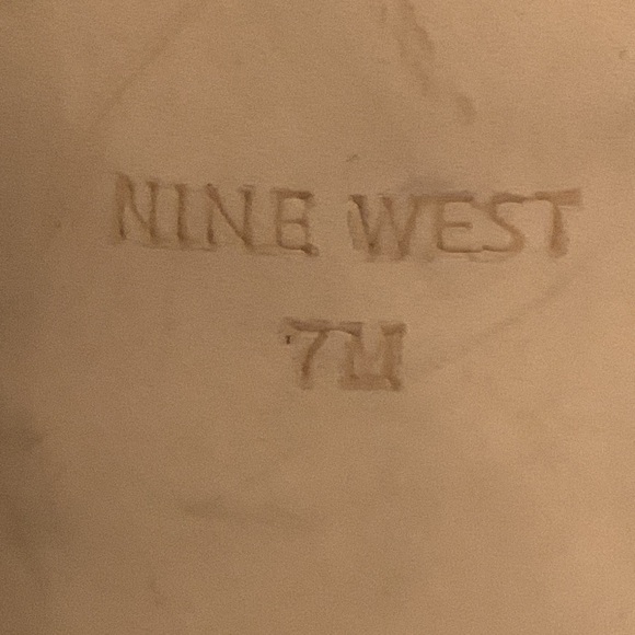 Nine West Adorable Leather Open Toe Ankle Strap Four Clover Decor Cork Heels. 7M - Picture 8 of 11